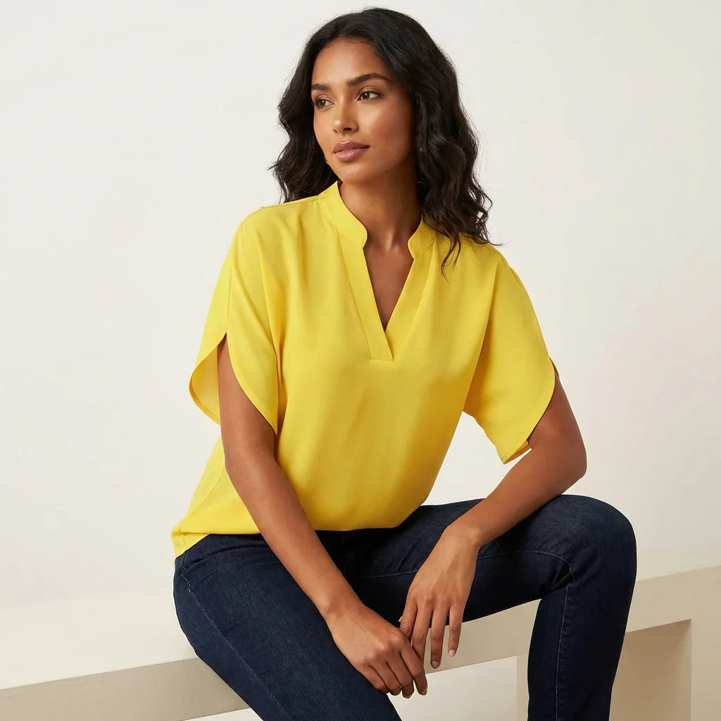 Luchtige dames zomer blouse met V-hals - Nolrae London