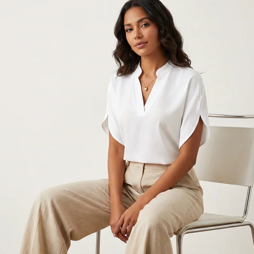 Luchtige dames zomer blouse met V-hals - Nolrae London